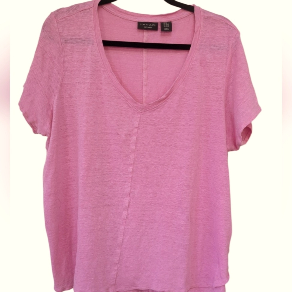 TAHARI LINEN V-NECK TEE
